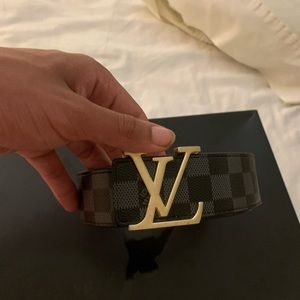 Lv belt and Gucci hat